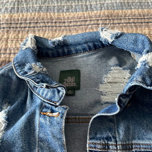 Wild fable distressed denim vest xl - Picture 3 of 6
